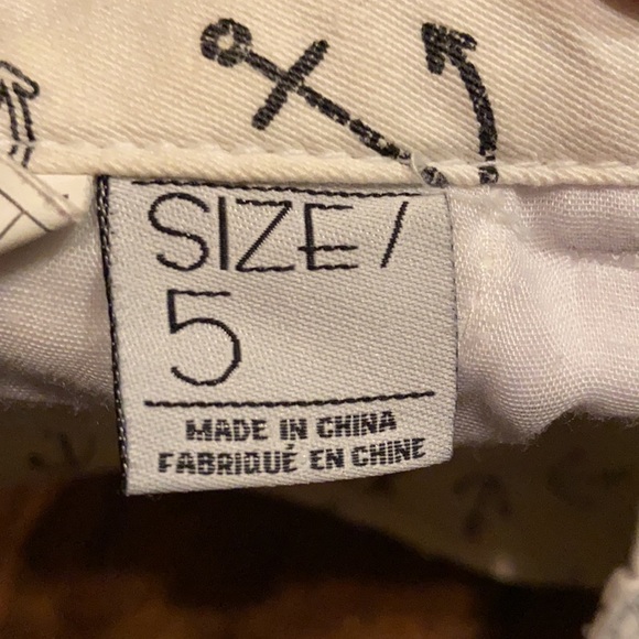 Empyre Shorts - Picture 3 of 4